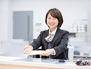 正社員／金融事務職(窓口)／テラー担当