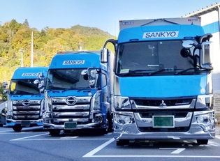 大型ドライバー(冷蔵及びドライ、ゲート車)