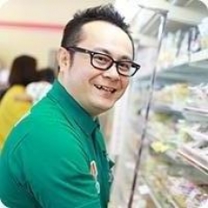 スタッフ大募集