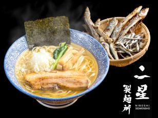 ラーメン店のホールスタッフ