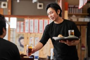 焼鳥居酒屋の店舗スタッフ