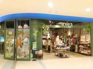 アパレル販売スタッフ