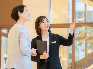 ホテル支配人