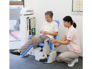 働きながら健康知識も学べます。 ご利用者様と喜びを共有しましょう！