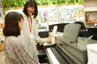 楽器販売・商品管理などの店舗運営業務