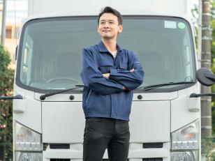 地場配送ドライバー／大型車での工場間定期便