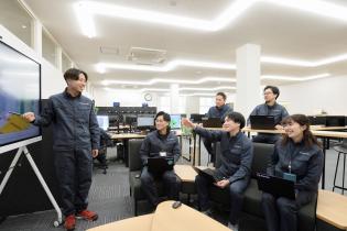 お洒落な工場＆解放感のある社内で各部署との風通しバツグン◎