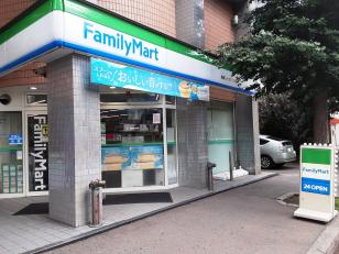 ファミリーマート青森ジャスマック店