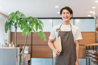飲食部門の総合職