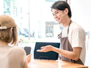 飲食部門の総合職社員