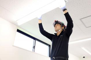 電気設備工事の補助