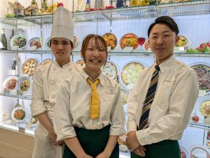 イタリア料理店のホールスタッフ（平日ランチタイム限定）