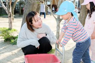 ろりぽっぷ出花園の保育教諭