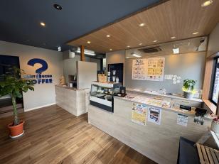 イートインカフェの店舗スタッフ