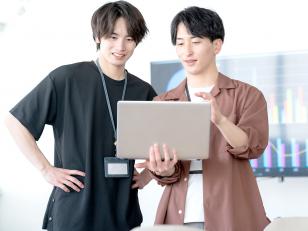 社内システムエンジニア