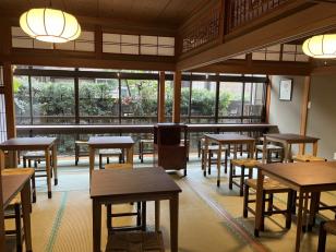 甘味処サービススタッフ
