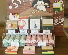 文具等のオリジナルグッズの販売もお願いします。
