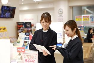 社員の平均年齢は37.5歳(2024年度実績)