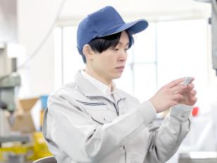 モーター部品加工オペレーター