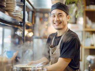 そば屋の調理・ホール業務／店長候補