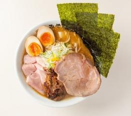 ラーメン屋のホール・調理補助スタッフ