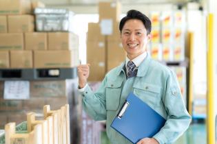 フォークリフト作業および倉庫の在庫管理