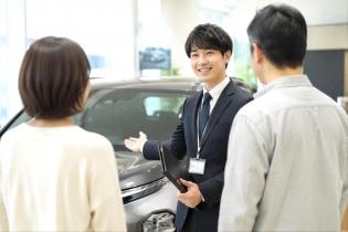 カーディーラー営業スタッフ