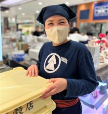 デパ地下おにぎり専門店・店舗スタッフ