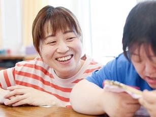 放課後等デイの児童指導員