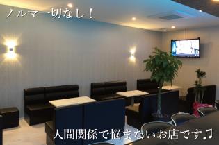 20代スタッフ活躍中♪週1日～OK！学校や本業と両立しながら楽しく働けます。