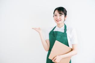 食品スーパーでの接客および陳列・商品づくりなど店内スタッフ
