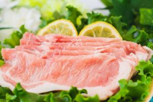 食品スーパーでの陳列・商品づくり／精肉部門
