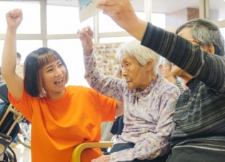 介護士