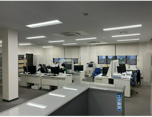 弊社伊勢崎営業所が入っているビルです。