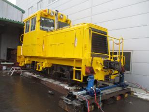 実際の保守用車両（モーターカー）です