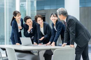 省エネルギー商材の案内・提案スタッフ