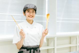 調理、配送等の作業スタッフ
