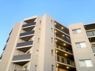 マンションの共用部等の清掃のお仕事です！(写真はイメージです。)