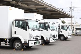 コンビニ配送ドライバー／3t車