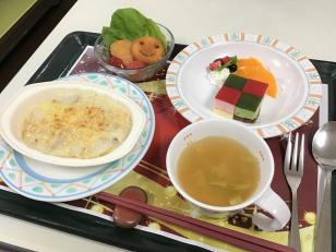 有料老人ホームの給食調理