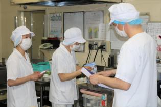 食品製造業の栄養士・調理師