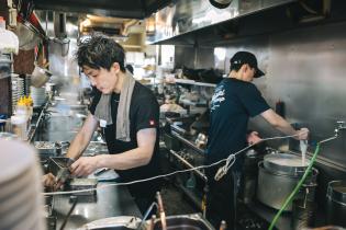 接客・調理補助／レジ業務なし