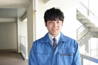 設備清掃スタッフ／塗装工程での汚れ除去やビニール交換作業など