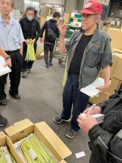 経験を積んで、ゆくゆくは市場の競売にも参加できるようになれるかもしれません！