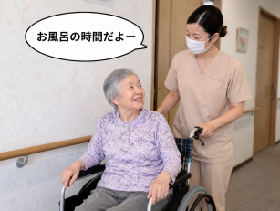 高齢者住宅施設での施設スタッフ