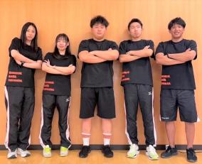 スポーツジムのインストラクター