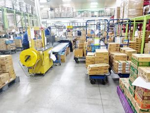 大手食品メーカー倉庫の出荷