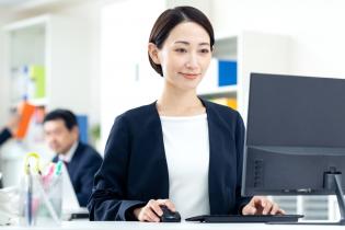管理事務スタッフ
