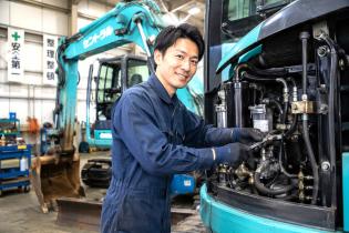 建設機械の整備スタッフ