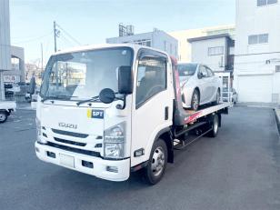 積載車での輸送及び車両の陸送ドライバー